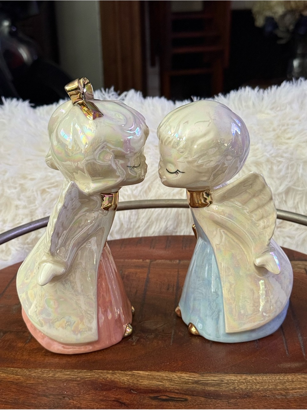 Vintage Large Set Of 2 Ceramic Kitsch Iridescent Kissing Angels Boy & Girl